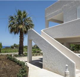 3 bedroom villa with pool, Alcamo, sleeps 5-6